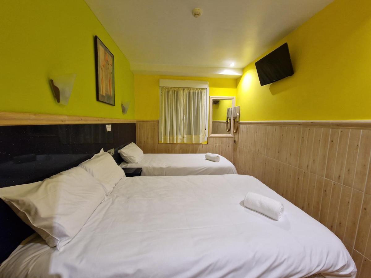 Pension Izar Bat Guesthouse Saint-Sébastien Extérieur photo